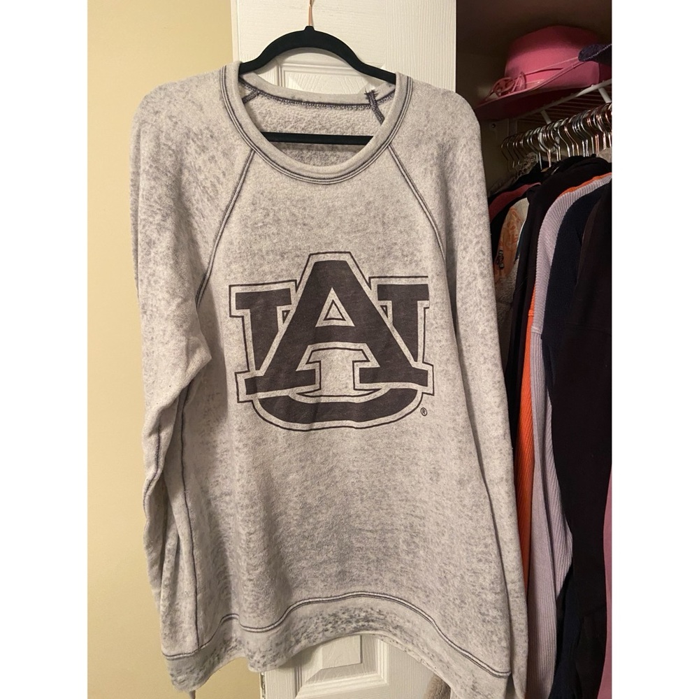 XL Gray Auburn University sweatshirt size XL from Stamp in Auburn AL